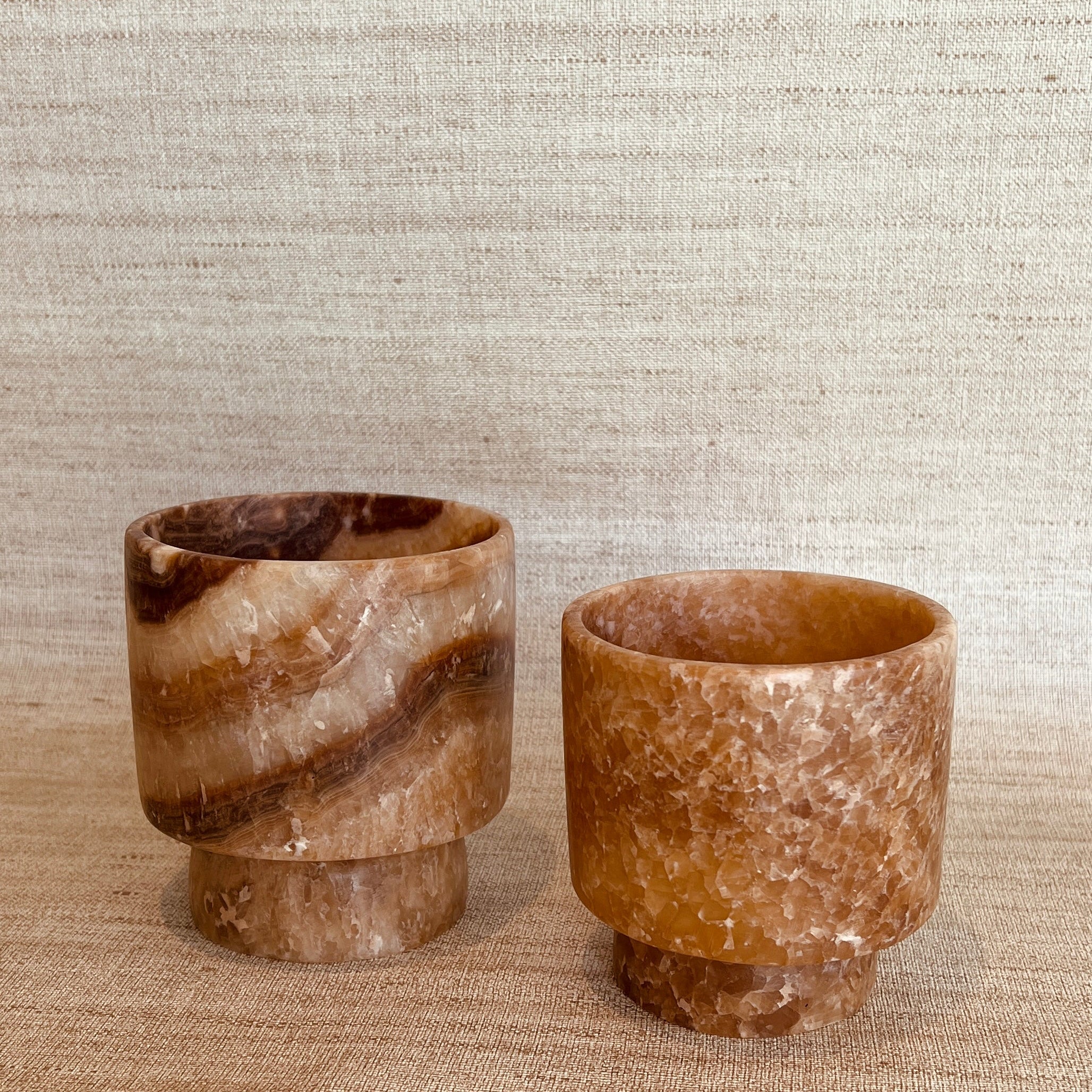 Alabaster Tealight Holder M - Coupe